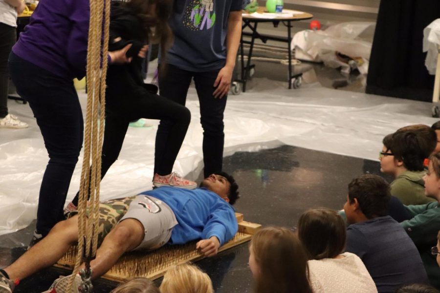 Bed of nails: science magic show 