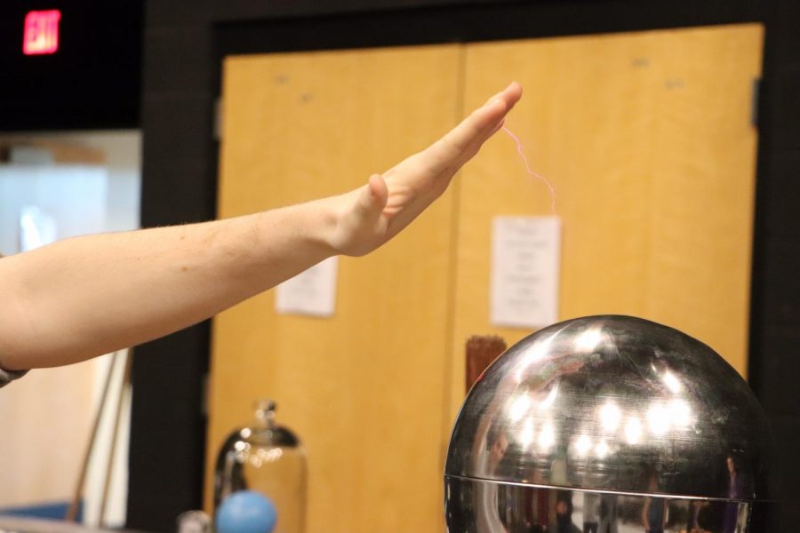 Static electricity: science magic show