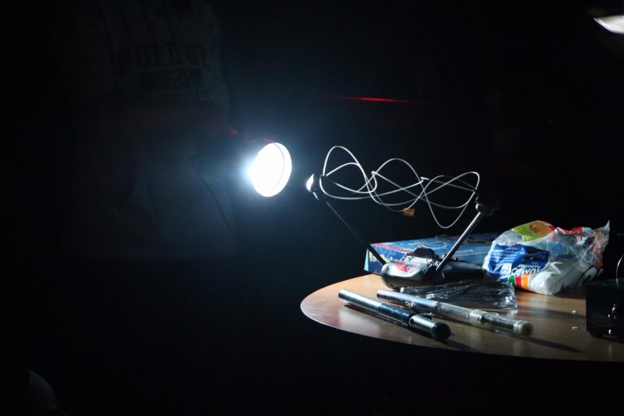 Strobe light: science magic show 